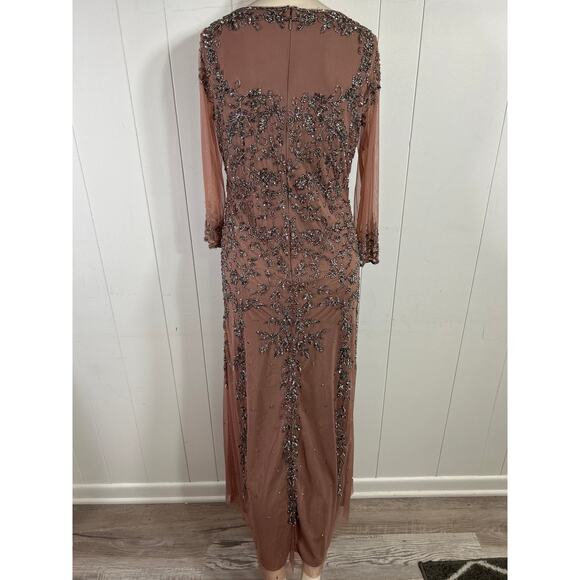 Pisarro Nights Beaded V-Neck A-Line Gown in Mauve Brown. Size 4. - Picture 5 of 9